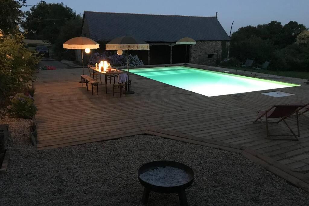 La Lande Du Rest - Le Quillio Magnifique Ancienne Ferme De Notables Avec Piscine Chauffee Villa Exterior photo